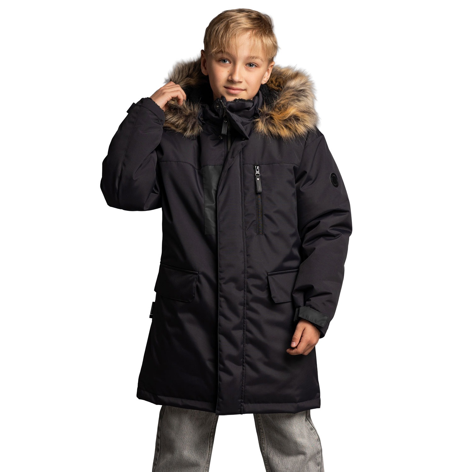 Helkurdetailidega talvemantel