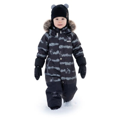 Winter snowsuit with double seat insulation