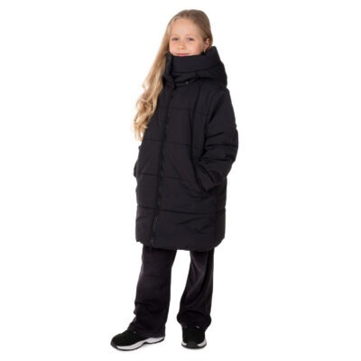 Extra warm girls' winter coat with a high-closing hood